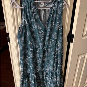 Floral Sleeveless Dress in green and white